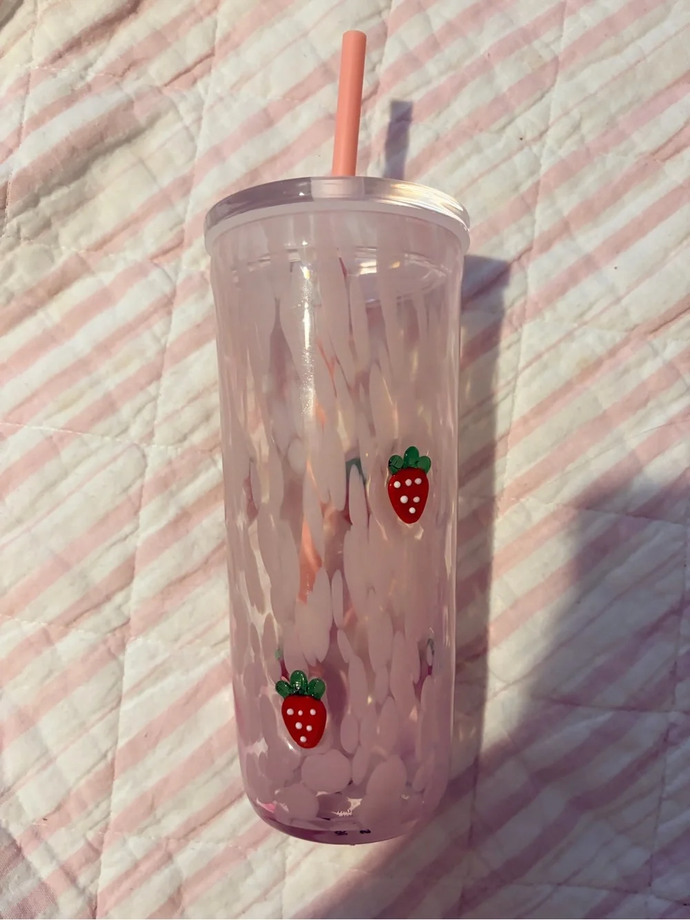 NWOT LTD ED. Starbucks Pink Strawberry Pattern Tumbler with Pink Straw